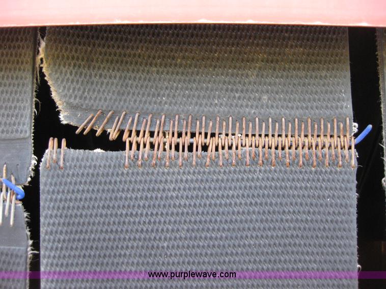 image for item B1246 2005 New Holland BR780 round baler