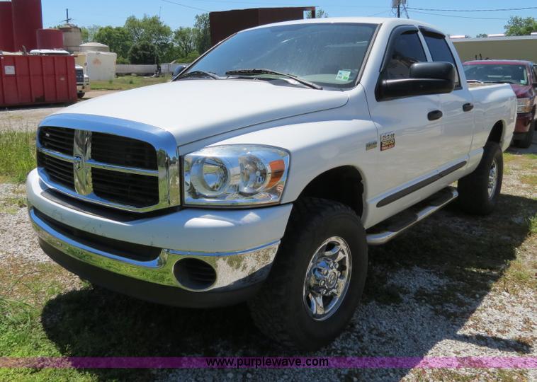 image for item B2326 2007 Dodge Ram 2500 SLT Heavy Duty crew cab pickup truck