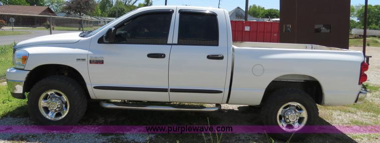 image for item B2326 2007 Dodge Ram 2500 SLT Heavy Duty crew cab pickup truck
