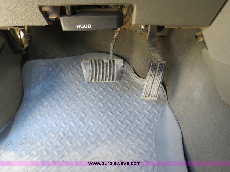 image for item B2326 2007 Dodge Ram 2500 SLT Heavy Duty crew cab pickup truck