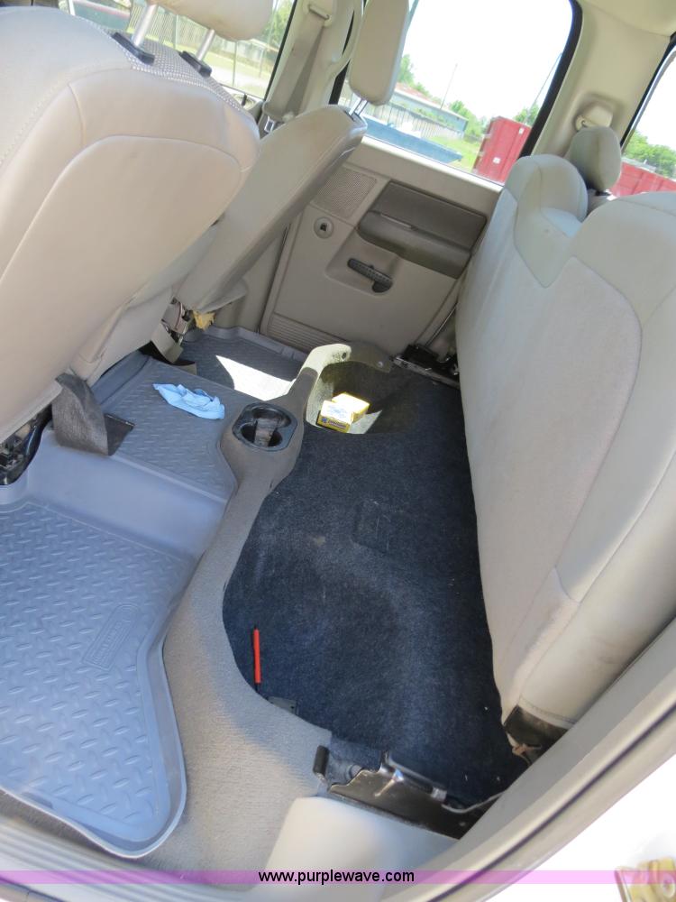 image for item B2326 2007 Dodge Ram 2500 SLT Heavy Duty crew cab pickup truck