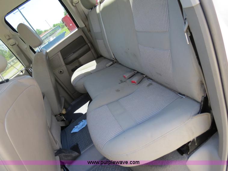 image for item B2326 2007 Dodge Ram 2500 SLT Heavy Duty crew cab pickup truck