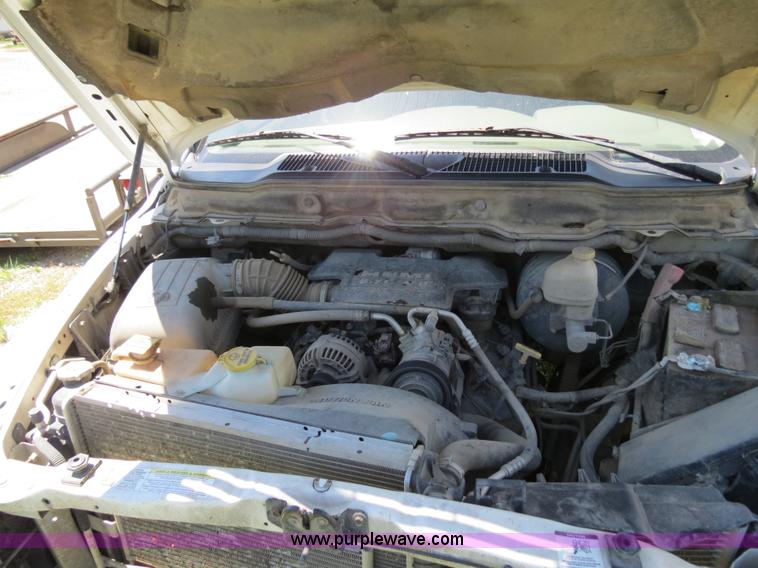 image for item B2326 2007 Dodge Ram 2500 SLT Heavy Duty crew cab pickup truck