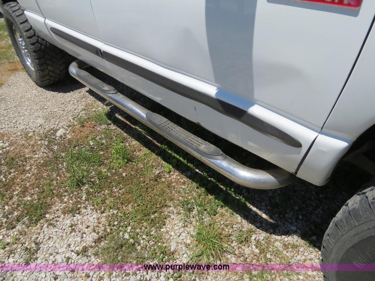 image for item B2326 2007 Dodge Ram 2500 SLT Heavy Duty crew cab pickup truck