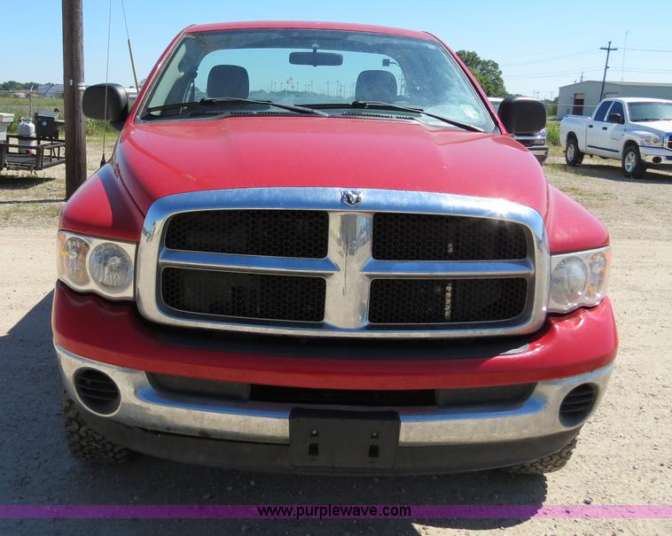 image for item B2327 2005 Dodge Ram 2500 Heavy Duty pickup truck