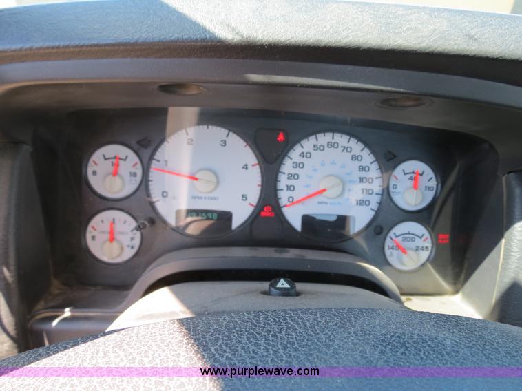 image for item B2327 2005 Dodge Ram 2500 Heavy Duty pickup truck