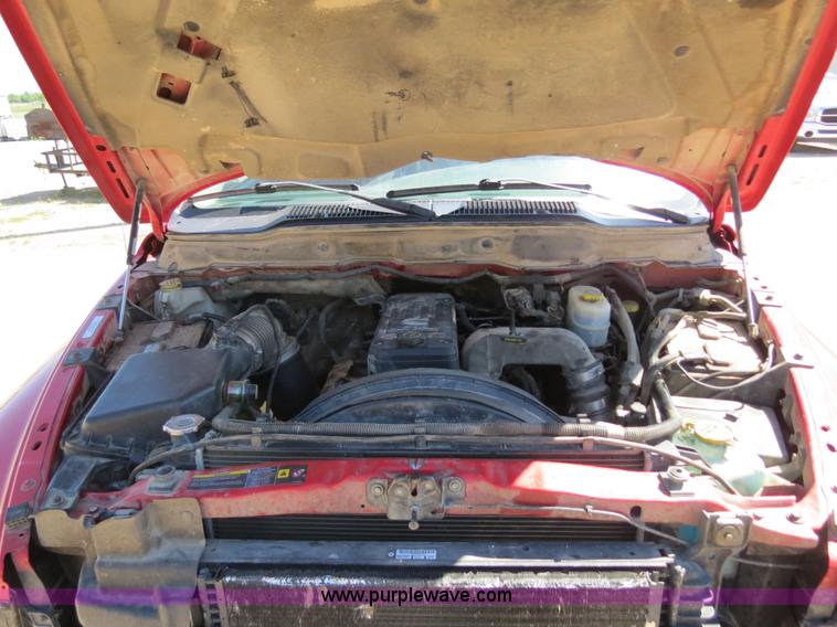 image for item B2327 2005 Dodge Ram 2500 Heavy Duty pickup truck
