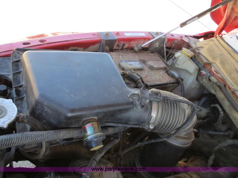 image for item B2327 2005 Dodge Ram 2500 Heavy Duty pickup truck