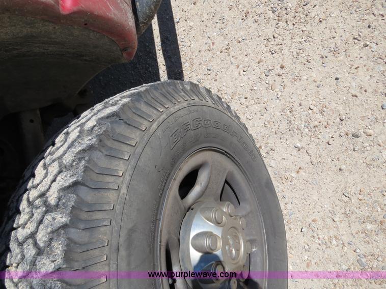 image for item B2327 2005 Dodge Ram 2500 Heavy Duty pickup truck