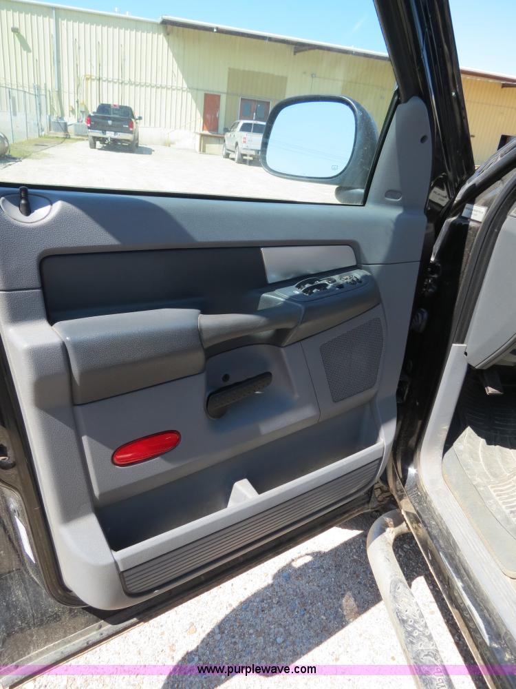image for item B2329 2009 Dodge Ram 2500 Heavy Duty quad cab pickup truck
