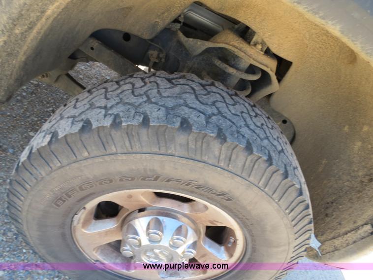 image for item B2329 2009 Dodge Ram 2500 Heavy Duty quad cab pickup truck