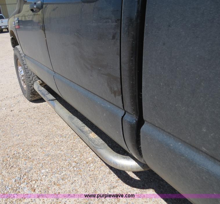 image for item B2329 2009 Dodge Ram 2500 Heavy Duty quad cab pickup truck