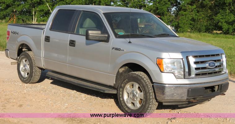 image for item B2330 2010 Ford F150 Super Crew pickup truck