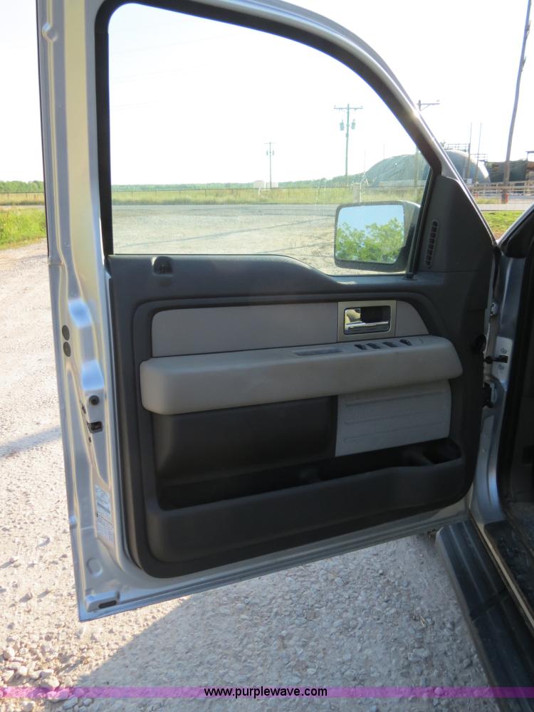 image for item B2330 2010 Ford F150 Super Crew pickup truck