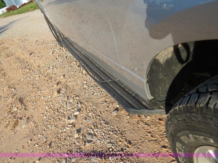 image for item B2330 2010 Ford F150 Super Crew pickup truck