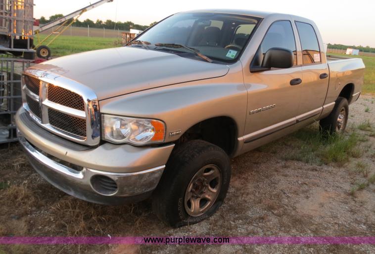 image for item B2331 2005 Dodge Ram 2500 SLT Heavy Duty quad cab pickup truck