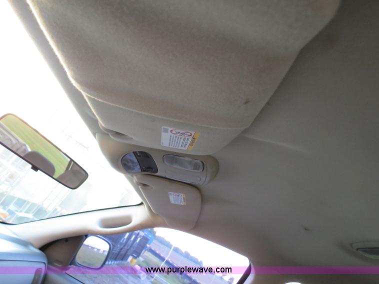 image for item B2331 2005 Dodge Ram 2500 SLT Heavy Duty quad cab pickup truck