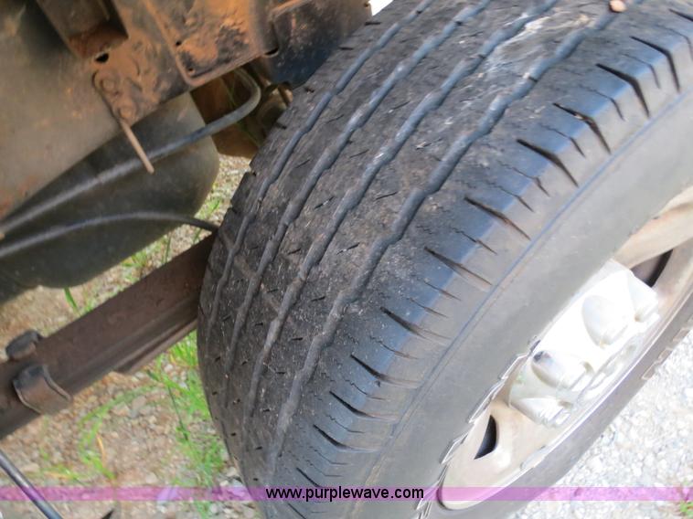 image for item B2331 2005 Dodge Ram 2500 SLT Heavy Duty quad cab pickup truck