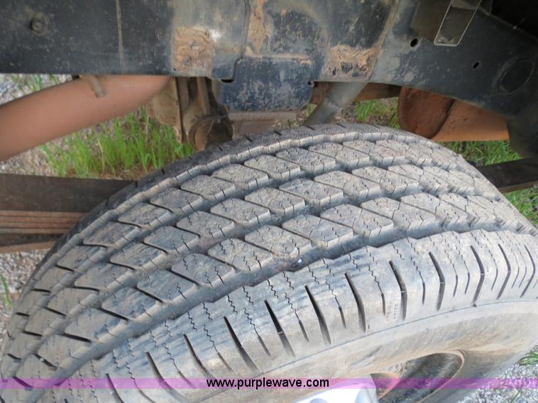 image for item B2331 2005 Dodge Ram 2500 SLT Heavy Duty quad cab pickup truck