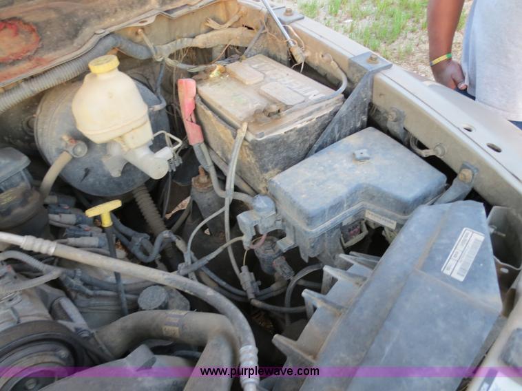 image for item B2331 2005 Dodge Ram 2500 SLT Heavy Duty quad cab pickup truck