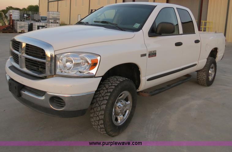image for item B2332 2007 Dodge Ram 2500 SLT Heavy Duty quad cab pickup truck