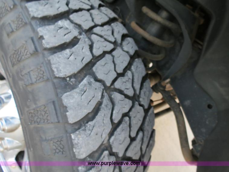 image for item B2332 2007 Dodge Ram 2500 SLT Heavy Duty quad cab pickup truck