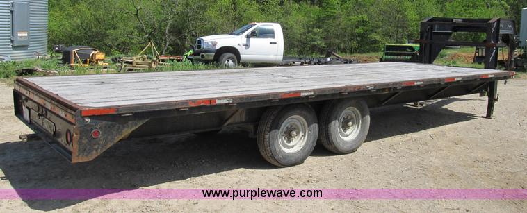 image for item B2698 1995 24' PJ gooseneck trailer