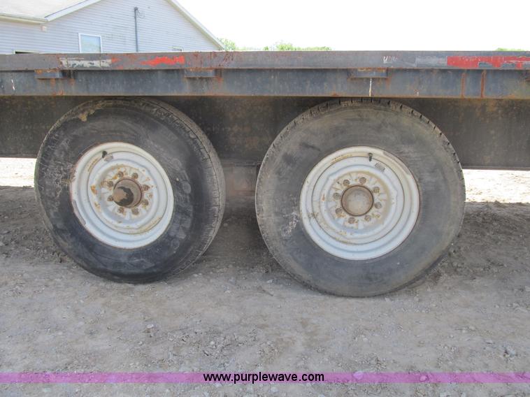 image for item B2698 1995 24' PJ gooseneck trailer