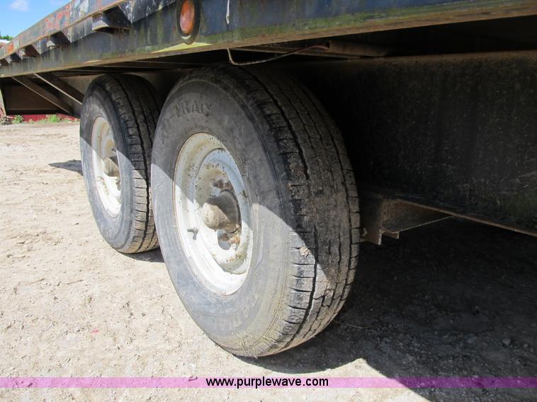 image for item B2698 1995 24' PJ gooseneck trailer