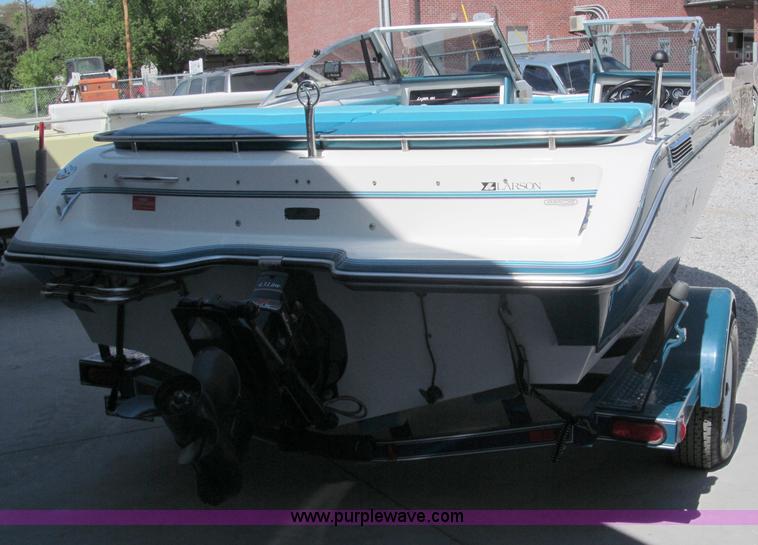 image for item B5130 1990 Larsen Lazer ST180 18' power boat with trailer