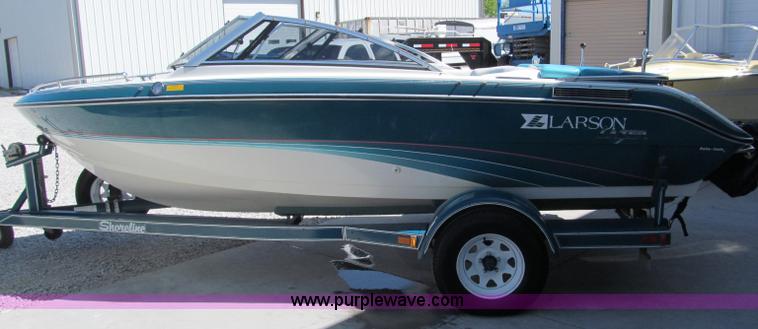 image for item B5130 1990 Larsen Lazer ST180 18' power boat with trailer