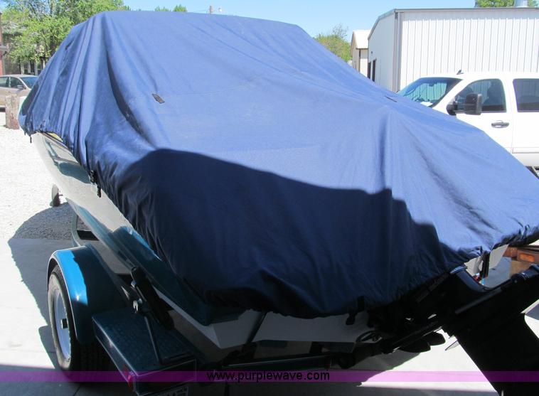 image for item B5130 1990 Larsen Lazer ST180 18' power boat with trailer