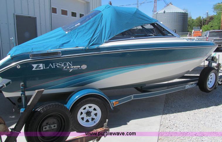 image for item B5130 1990 Larsen Lazer ST180 18' power boat with trailer