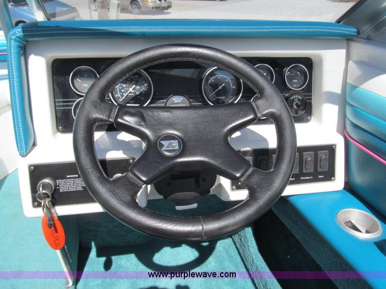 image for item B5130 1990 Larsen Lazer ST180 18' power boat with trailer