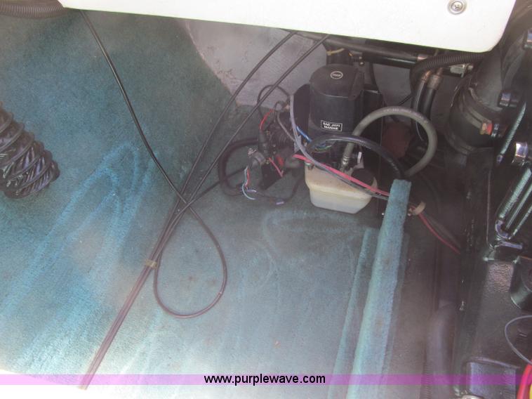 image for item B5130 1990 Larsen Lazer ST180 18' power boat with trailer