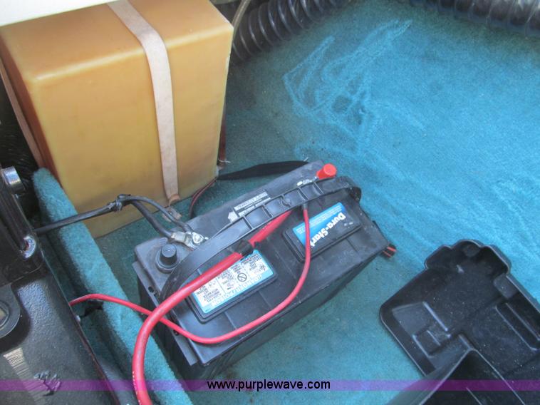 image for item B5130 1990 Larsen Lazer ST180 18' power boat with trailer