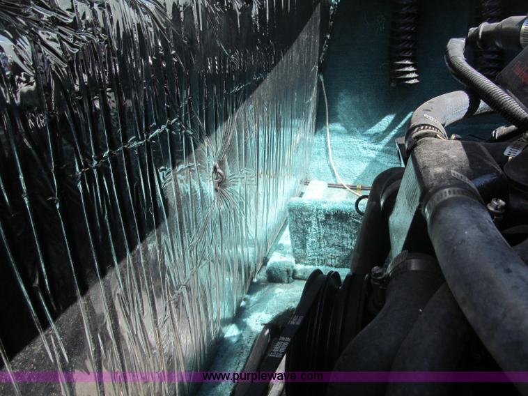 image for item B5130 1990 Larsen Lazer ST180 18' power boat with trailer