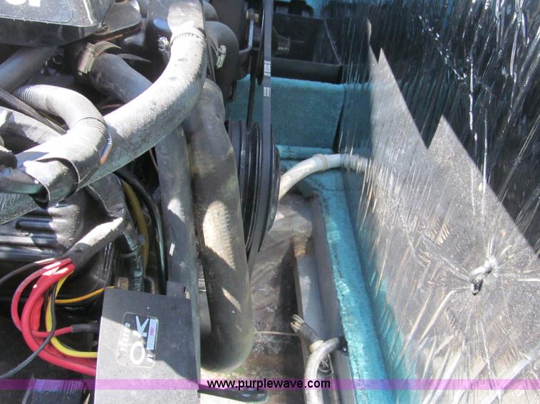 image for item B5130 1990 Larsen Lazer ST180 18' power boat with trailer