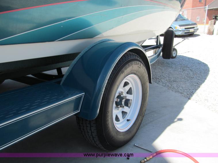 image for item B5130 1990 Larsen Lazer ST180 18' power boat with trailer