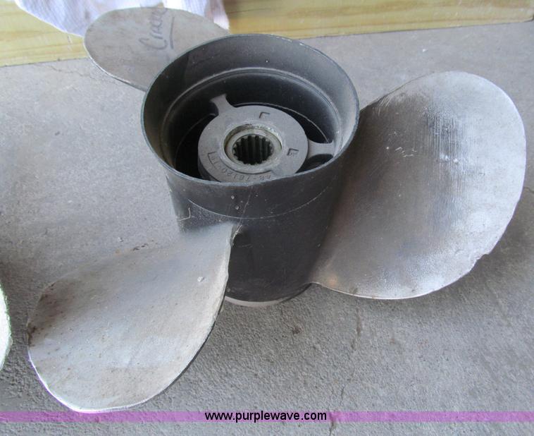 image for item B5130 1990 Larsen Lazer ST180 18' power boat with trailer