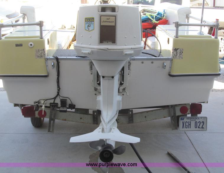 image for item B5131 1972 Anchor Plastics 614DVG 15 1/2' deck boat with Golden Rod trailer