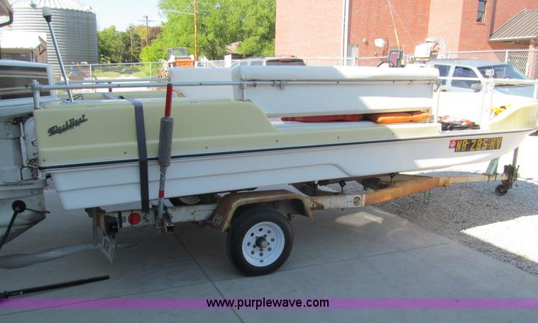 image for item B5131 1972 Anchor Plastics 614DVG 15 1/2' deck boat with Golden Rod trailer