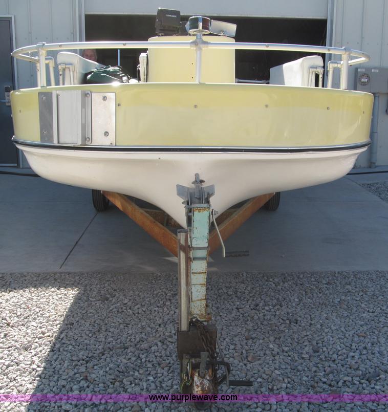 image for item B5131 1972 Anchor Plastics 614DVG 15 1/2' deck boat with Golden Rod trailer
