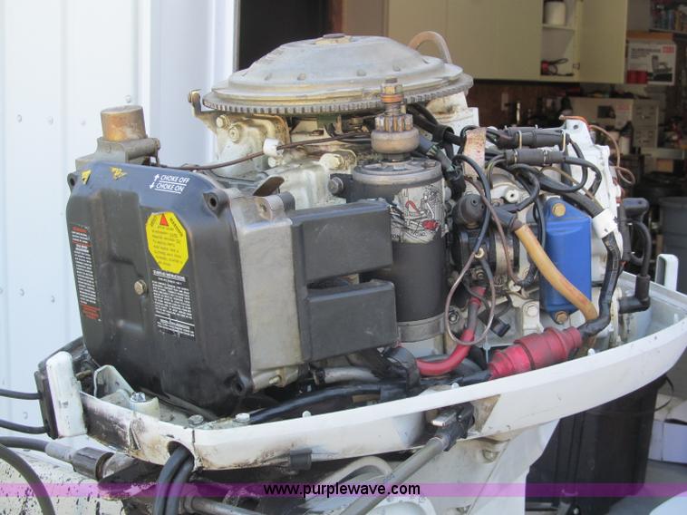 image for item B5131 1972 Anchor Plastics 614DVG 15 1/2' deck boat with Golden Rod trailer