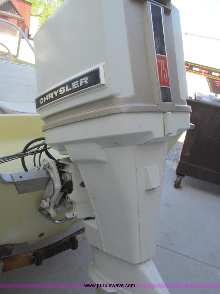 image for item B5132 1969 Chrysler Charger 118 14' power boat