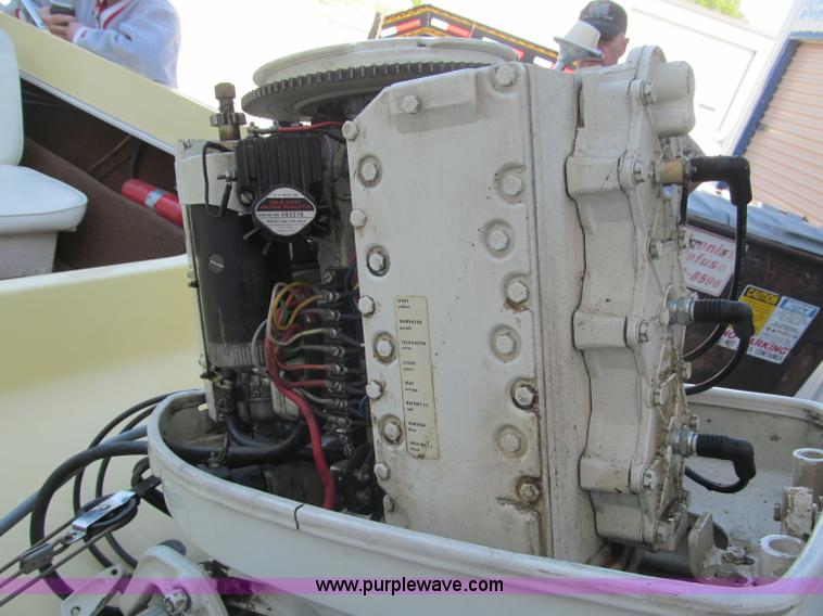 image for item B5132 1969 Chrysler Charger 118 14' power boat