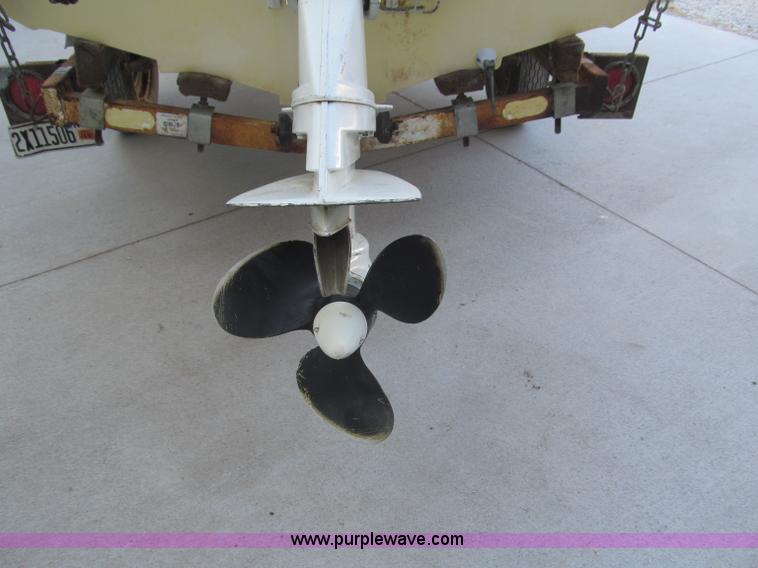 image for item B5132 1969 Chrysler Charger 118 14' power boat