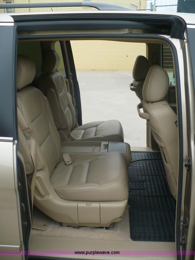image for item B6364 2005 Honda Odyssey Touring van
