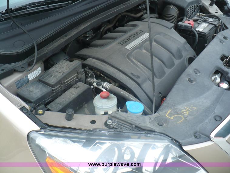 image for item B6364 2005 Honda Odyssey Touring van