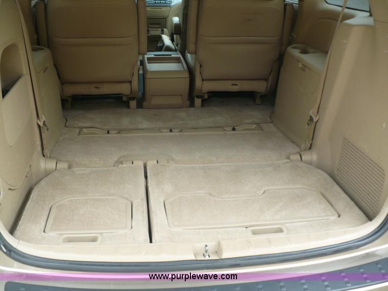 image for item B6364 2005 Honda Odyssey Touring van